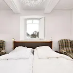 Welcome To Ideal For Groups Feriehus