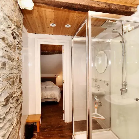 Welcome To This Holiday Home Ideal For Groups *