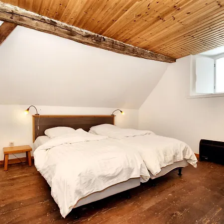 Welcome To This Holiday Home Ideal For Groups *